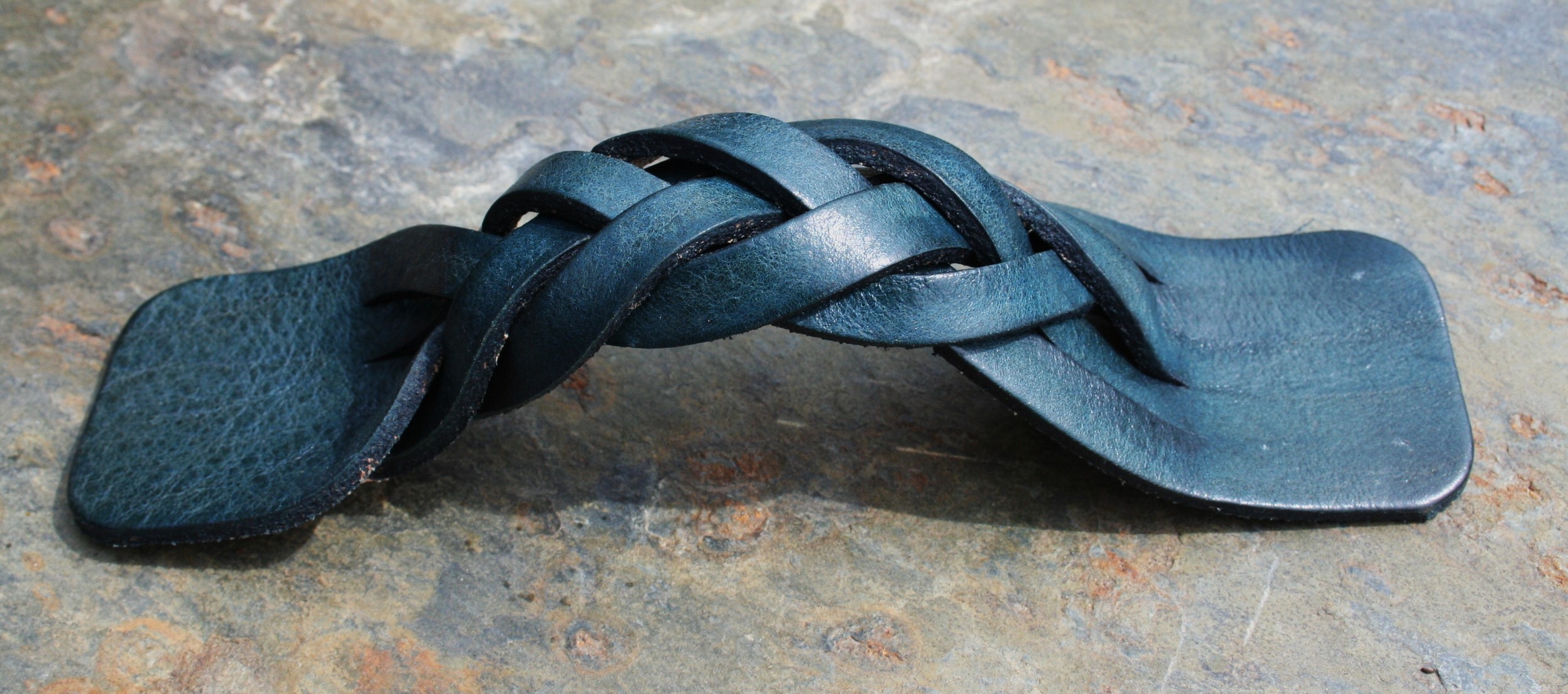 One Piece Woven Handle